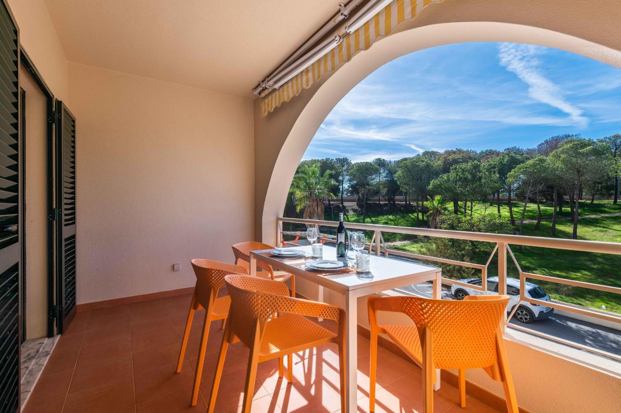 Salgados 1 Bedroom Apartment - 500M From The Beach ギーア エクステリア 写真